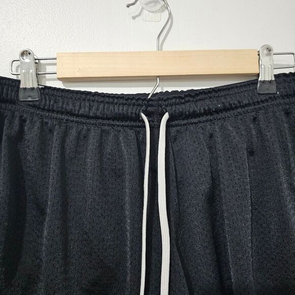 Nike - Shorts Layered Mesh Athletic Drawstring Waist - Size L - Black White - Picture 3 of 5